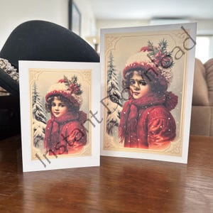 Print je eigen Victoriaanse stijl Mooi klein meisje met rode jas en sjaal Kerstkaart en envelop