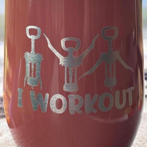 12 Unzen benutzerdefinierte gravierte Weinbecher, isolierte kundenspezifische Weinbecher, Hochzeitsgeschenk, personalisiertes Geschenk, Weinbecher, Geschenk, personalisierte Tasse