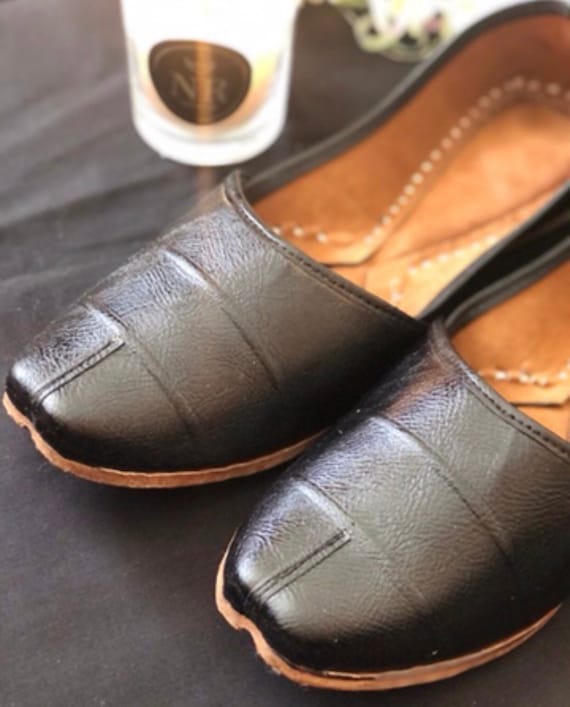 Punjabi Jutti men’s / handmade leather shoes / Wedding shoes men’s / men’s brown shoes / Tan Jutti / Black Juttis men’s