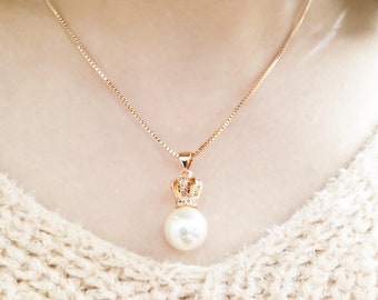 Pearl Crown Pendant - Etsy