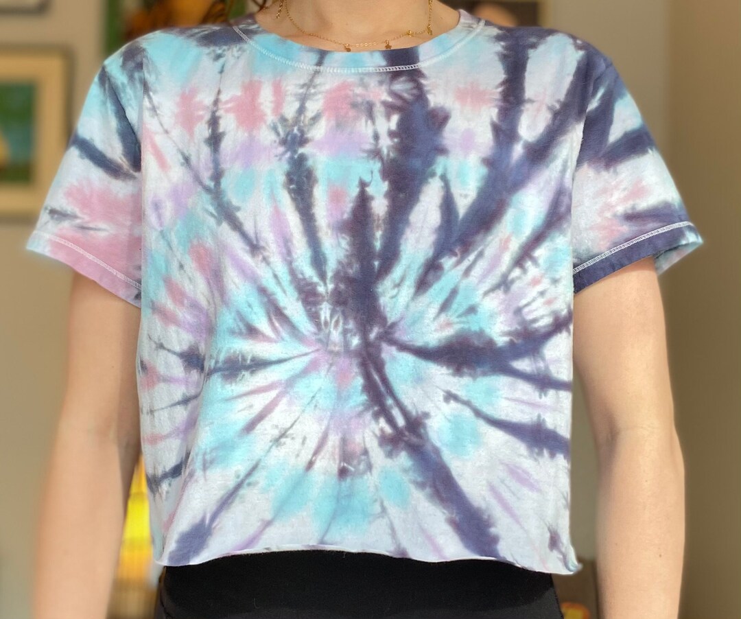 tie dye shirt crop top