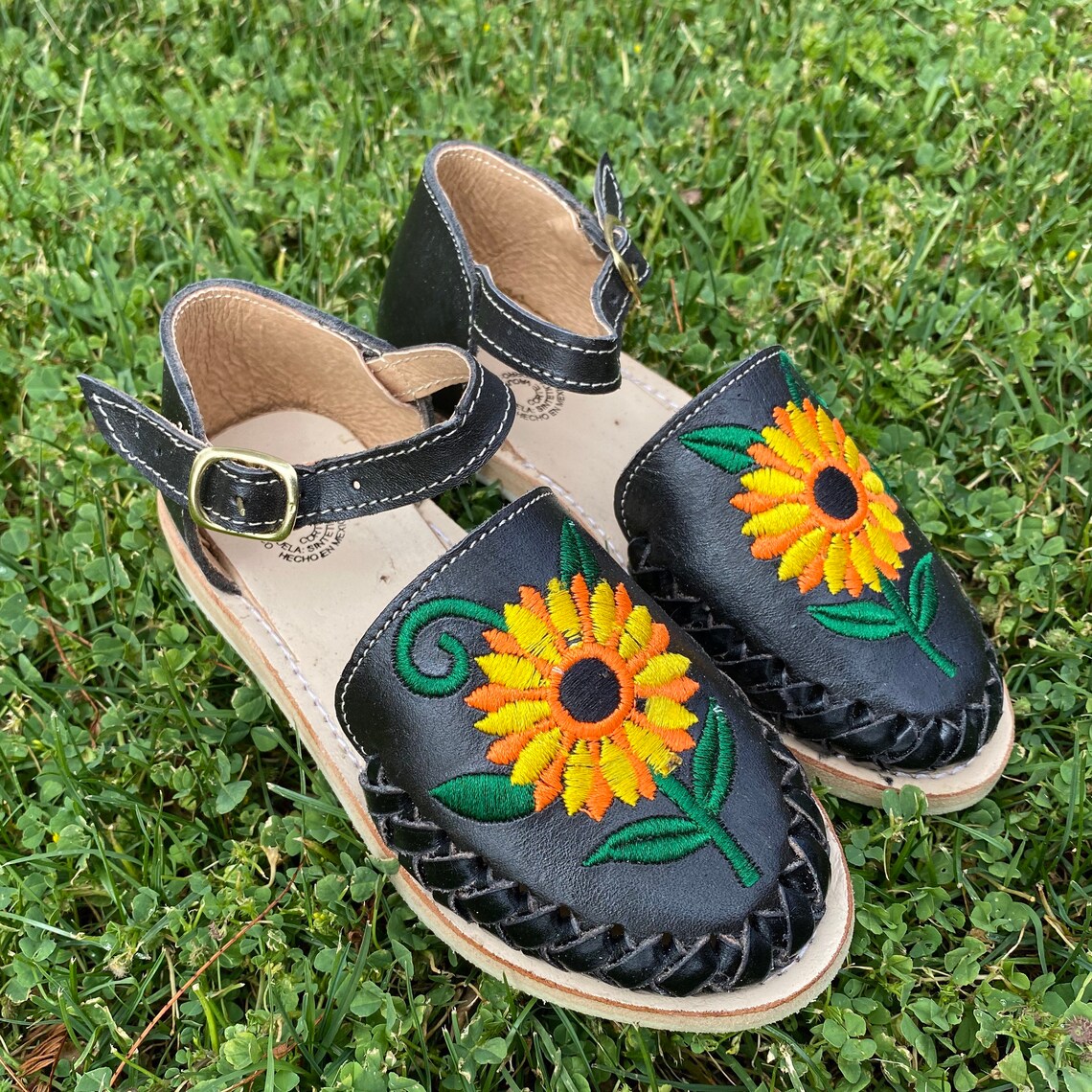 huaraches sunflower