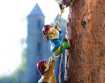 3 Gnomes on Tree