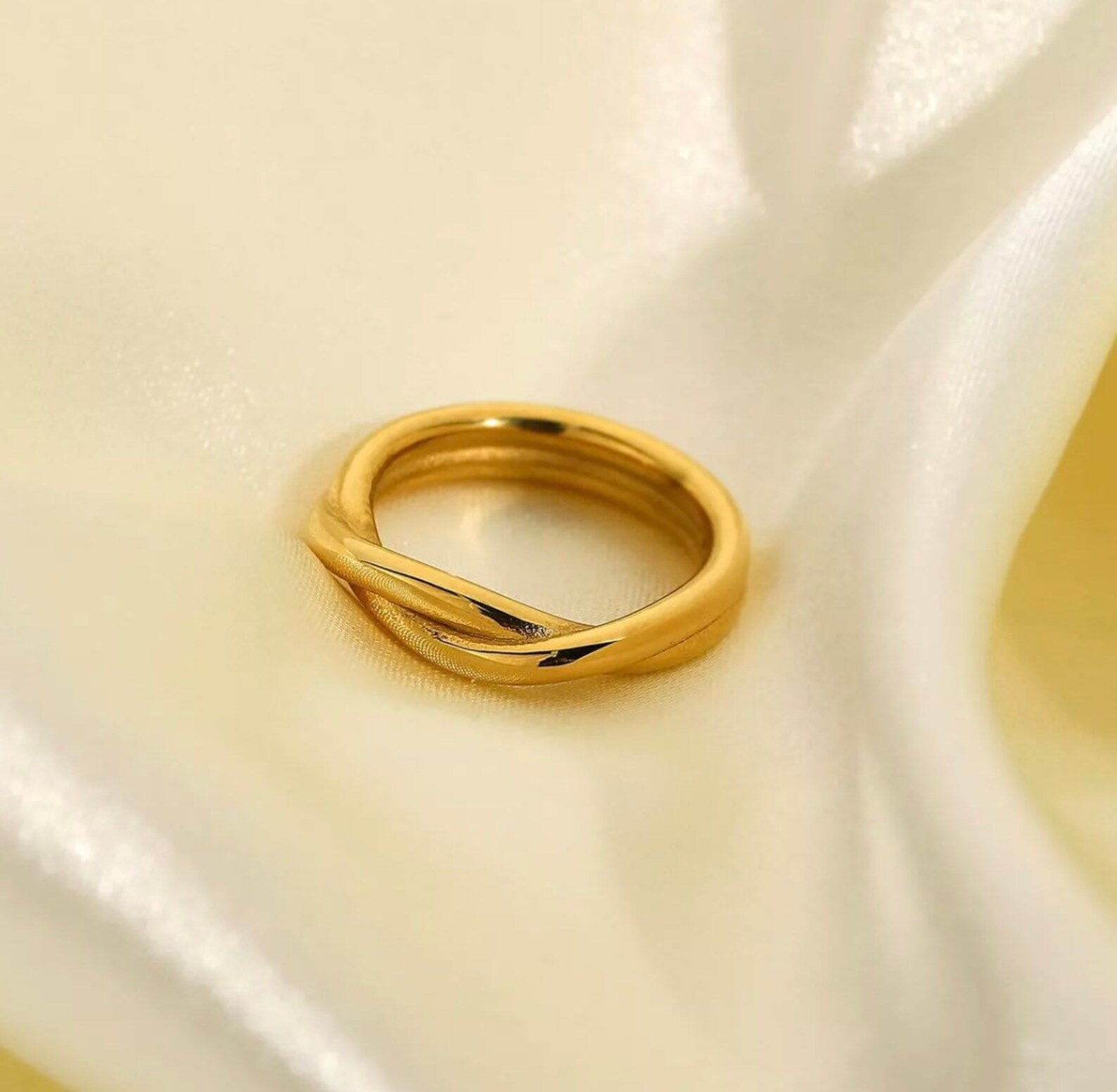 18k Gold Twisted Knot Ring Stacking Ring Twisted Band Ring Etsy