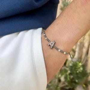 Pulsera de plata de ley con inicial para hombre, pulsera de cuentas con letras grabadas personalizadas para hombre, pulsera impermeable, regalo personalizado para hombre, regalos para esposos