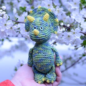 Triceratops Crochet Pattern: Dinosaur Amigurumi (PDF Pattern)