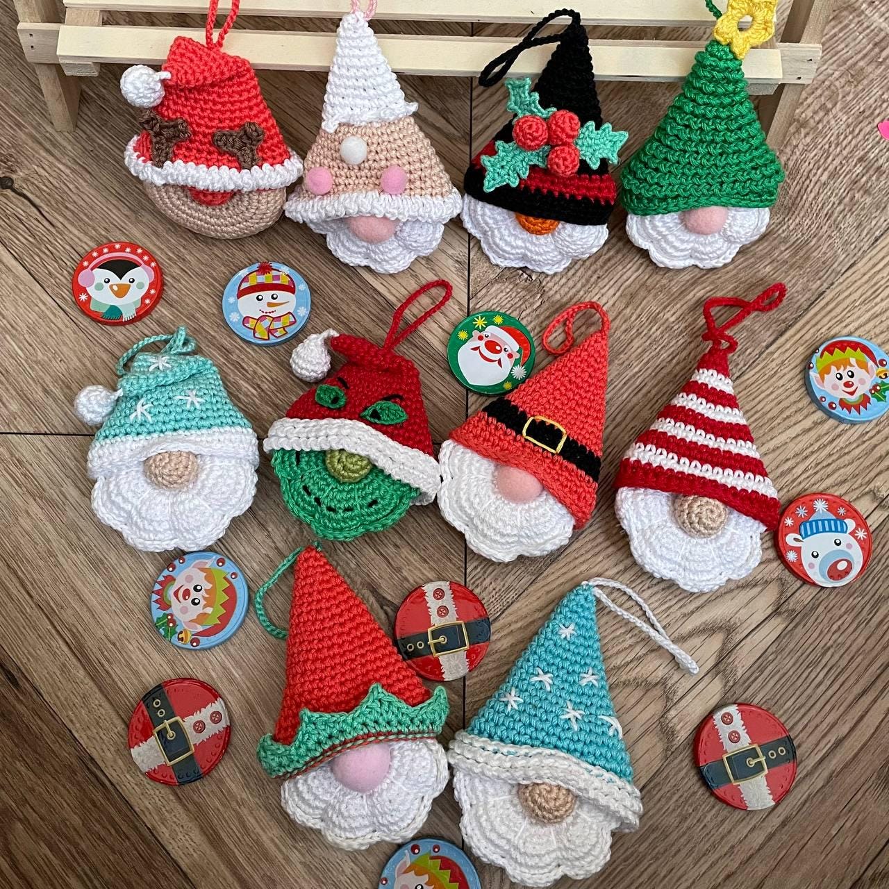 10-in-1 Christmas Gnome Ornament Garland Crochet Pattern