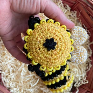 Desk-friendly fidget toy for adult stress relief