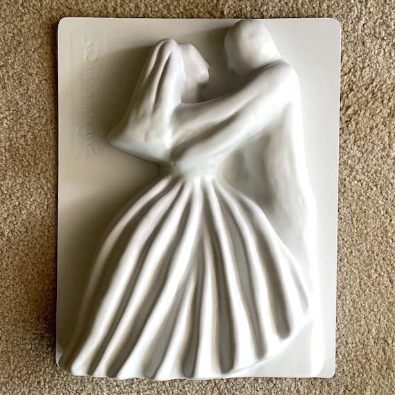 Reusable Bride and Groom Ice Sculpture Mold 