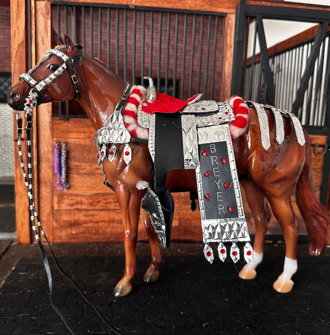 Parade Set Pattern to Make a Parade Set for Your Model Horses. Saddle, Bridle and ...