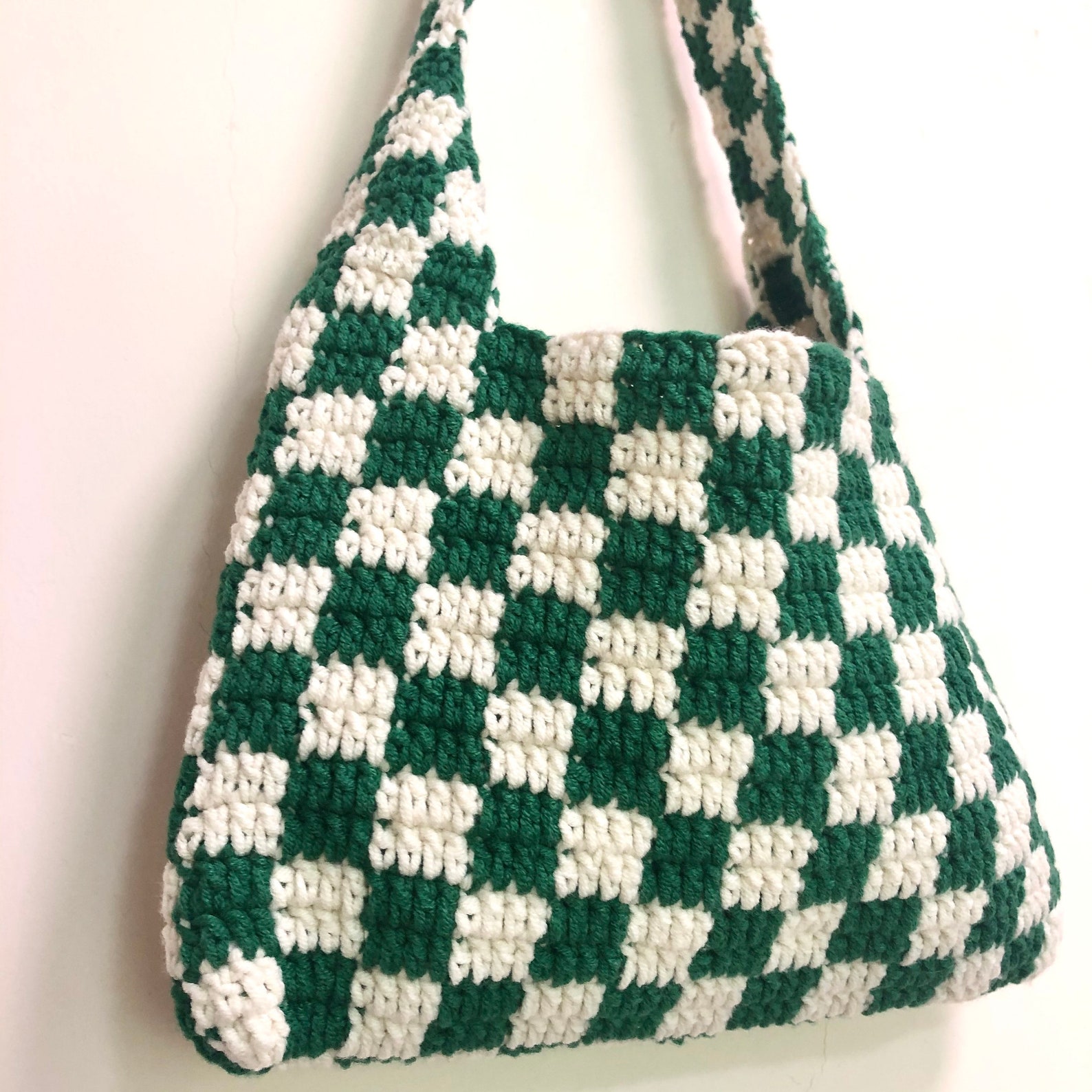 checkerboard crochet bag
