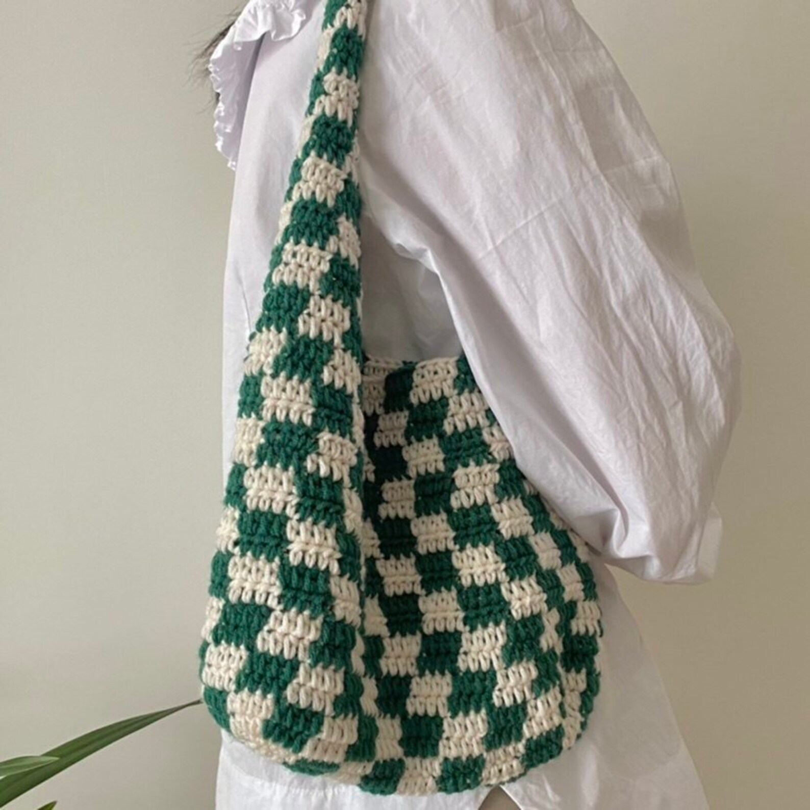 checkerboard crochet bag