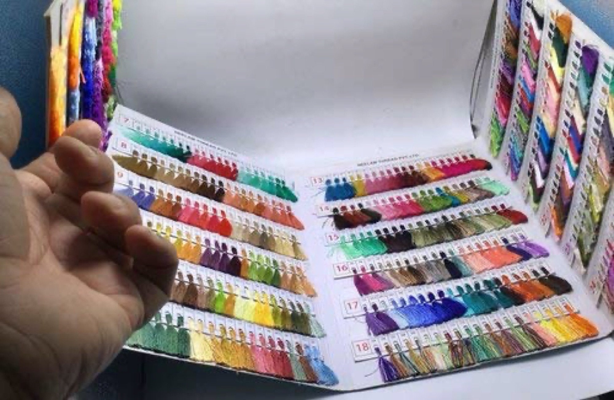 OMX Neelam Embroidery Thread Shade Card, 1 PC, 480 Colour Reference