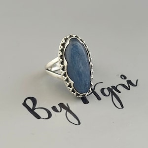 Anillo de cianita hecho a mano en plata esterlina, piedra natal de septiembre, joyería de piedras preciosas hecha a mano.