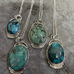 Collier turquoise, pendentif turquoise, collier de pierres précieuses, cadeau pour maman, cadeau pour elle, collier en argent délicat, bijoux avec pierre de naissance de décembre