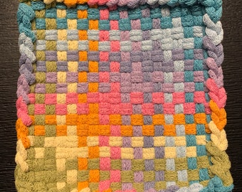 Multicolor 7.5HX7.5W Carolines Treasures BB7294PTHD Blonde Baker on Yellow Decorated pot holder Multicolor 7.5HX7.5W Carolines Treasures BB7294PTHD Blonde Baker on Yellow Decorated pot holder