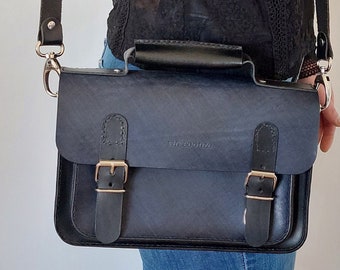 Sac à main / bandoulière cartable cuir /Noir / bleu / bag /France / Fait main / cadeau/