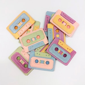 Card holder / minimalist / music cassette / pastel / yellow / green / blue / purple / pink / retro / leather / cardholder / Women / Men / France / gift