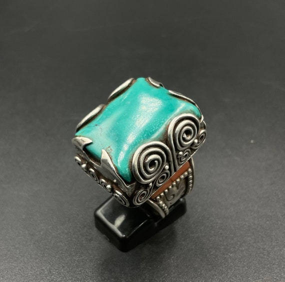 Extremely Excellent handcrafted unique piece very… - image 1