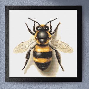 Bumblebee Cross Stitch Pattern - Lifelike Embroidery Design of Fuzzy Bumblebee with Detailed Wings - Nature-Inspired DIY Home Décor Gift