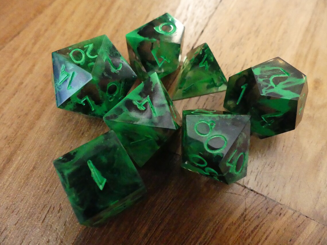 ALIEN DICE Handmade Resin 7 Dice Set for DnD Pathfinder Etsy
