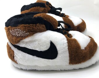 nike slipper shoes