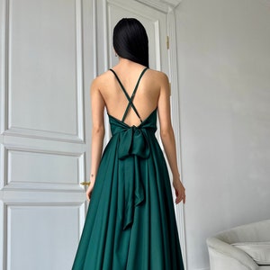 Emerald green plunge lace open back midi dress deals