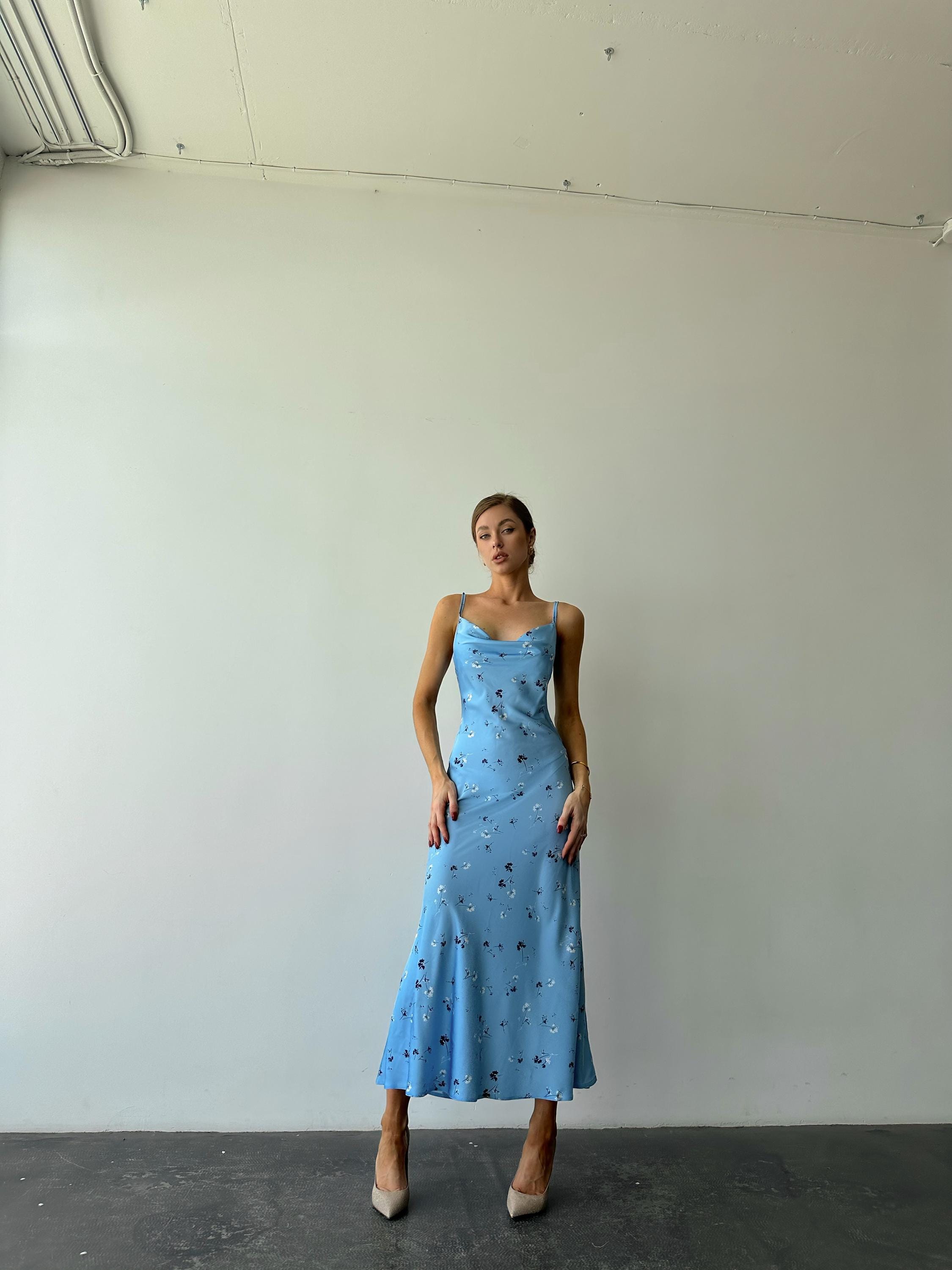 ワンピースその他   Light blue slip dress in crepe wave kaftan crepe | Buy comfortable dresses for women online