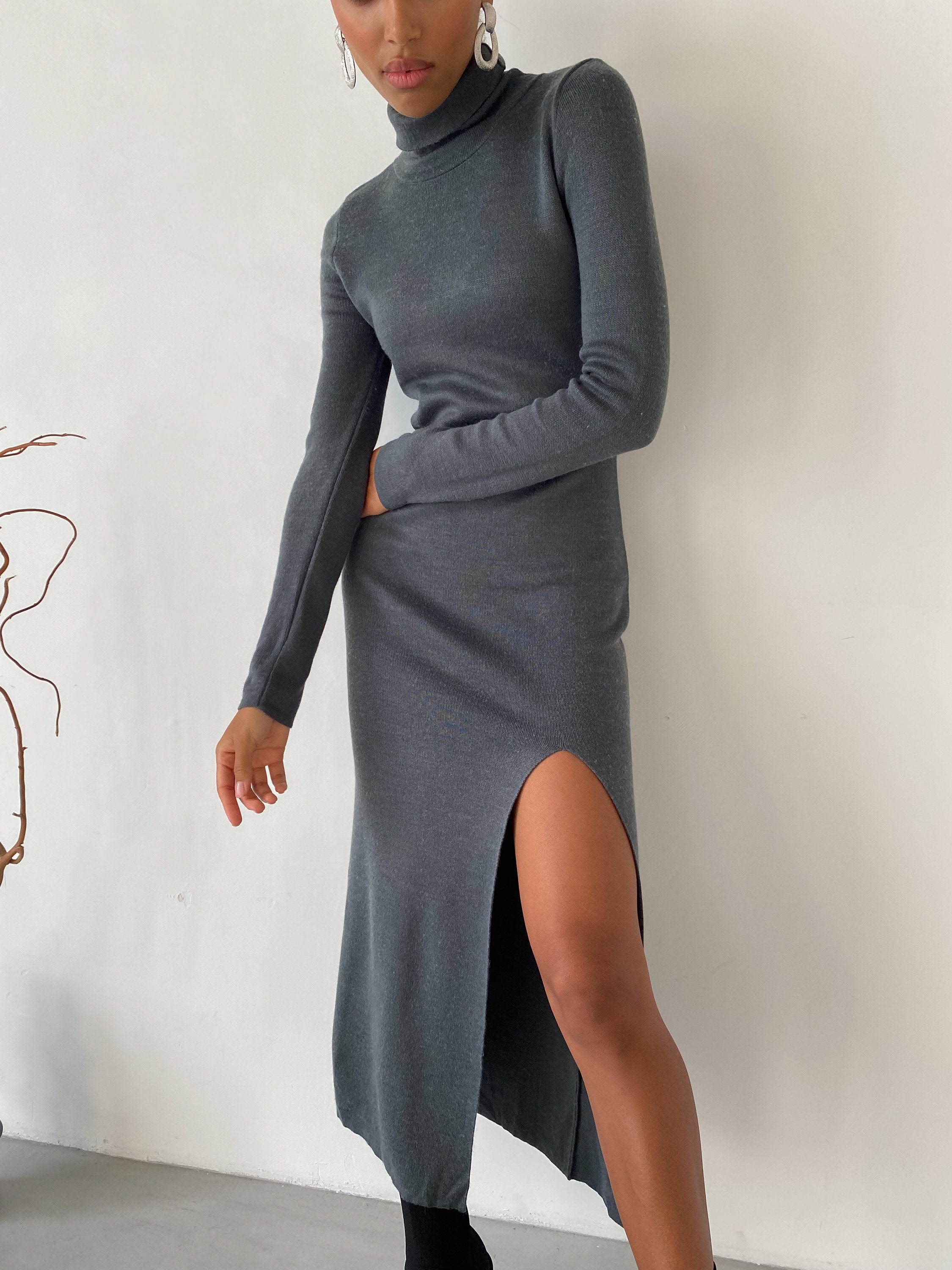 Grey Knit Bodycon Dress With High Side 