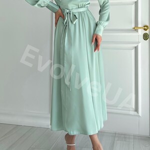 THE SORRRNTO LACE MIDI DRESS - PISTACHIO