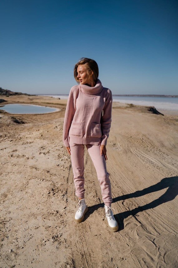 Womens Knitted Sweater Suit 
