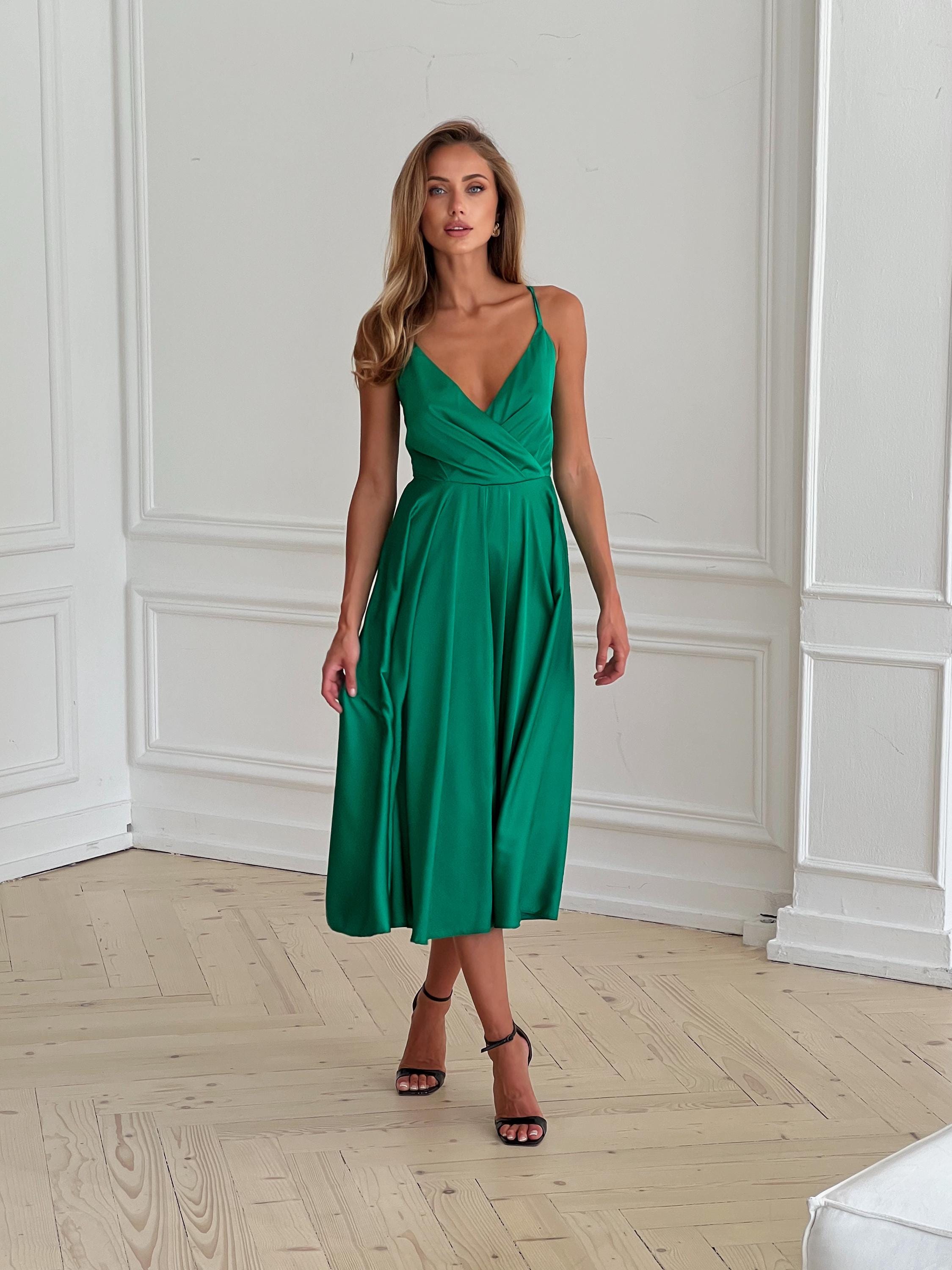 silk slip dress green under $500 Emerald green below the knee satin slip dress 'Grace' – Serena Silueta main image 1