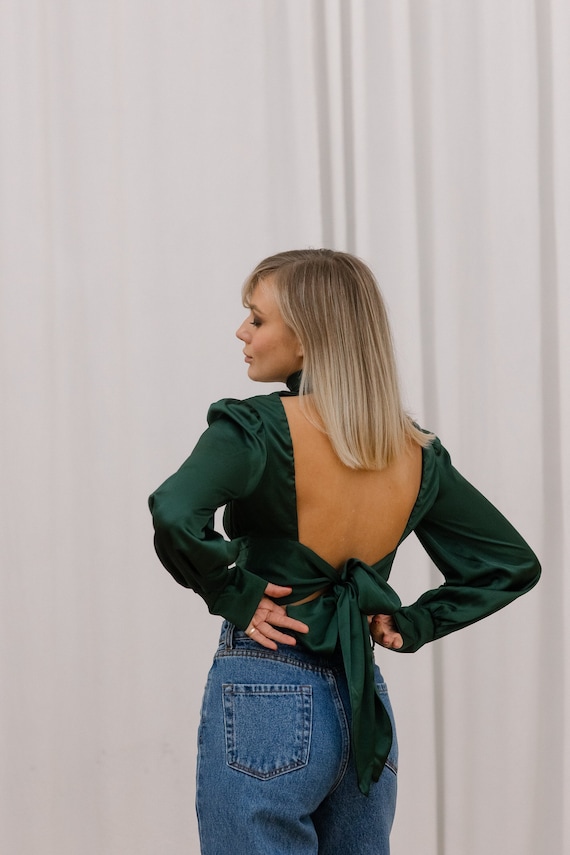 Blusa de seda verde esmeralda con espalda abierta y mangas largas blusa elegante de seda verde esmeralda con cuello alto y espalda abierta para la noche Etsy Mexico