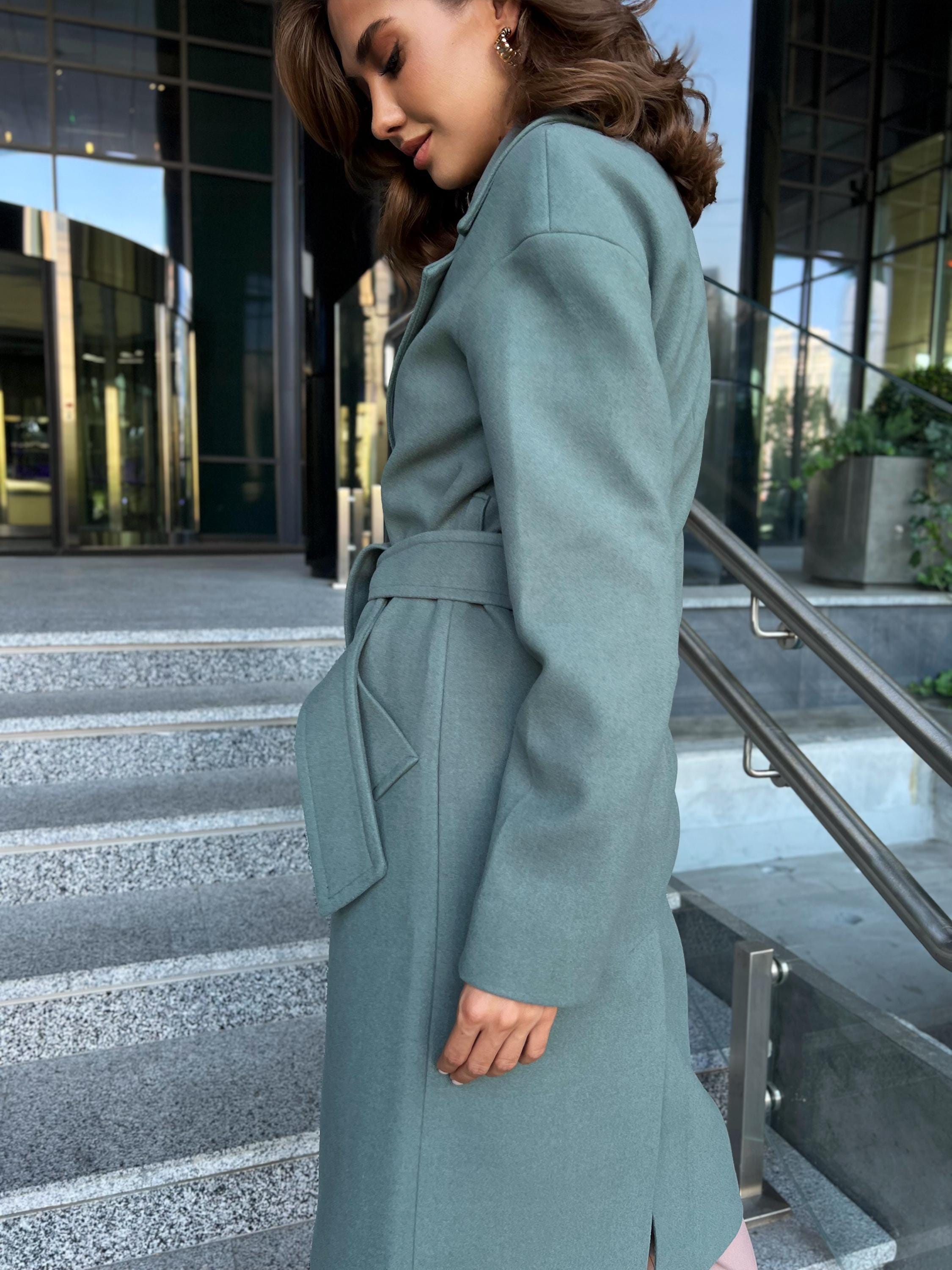 オリーブグリーンのウールラップコート（レディース） - Etsy 日本