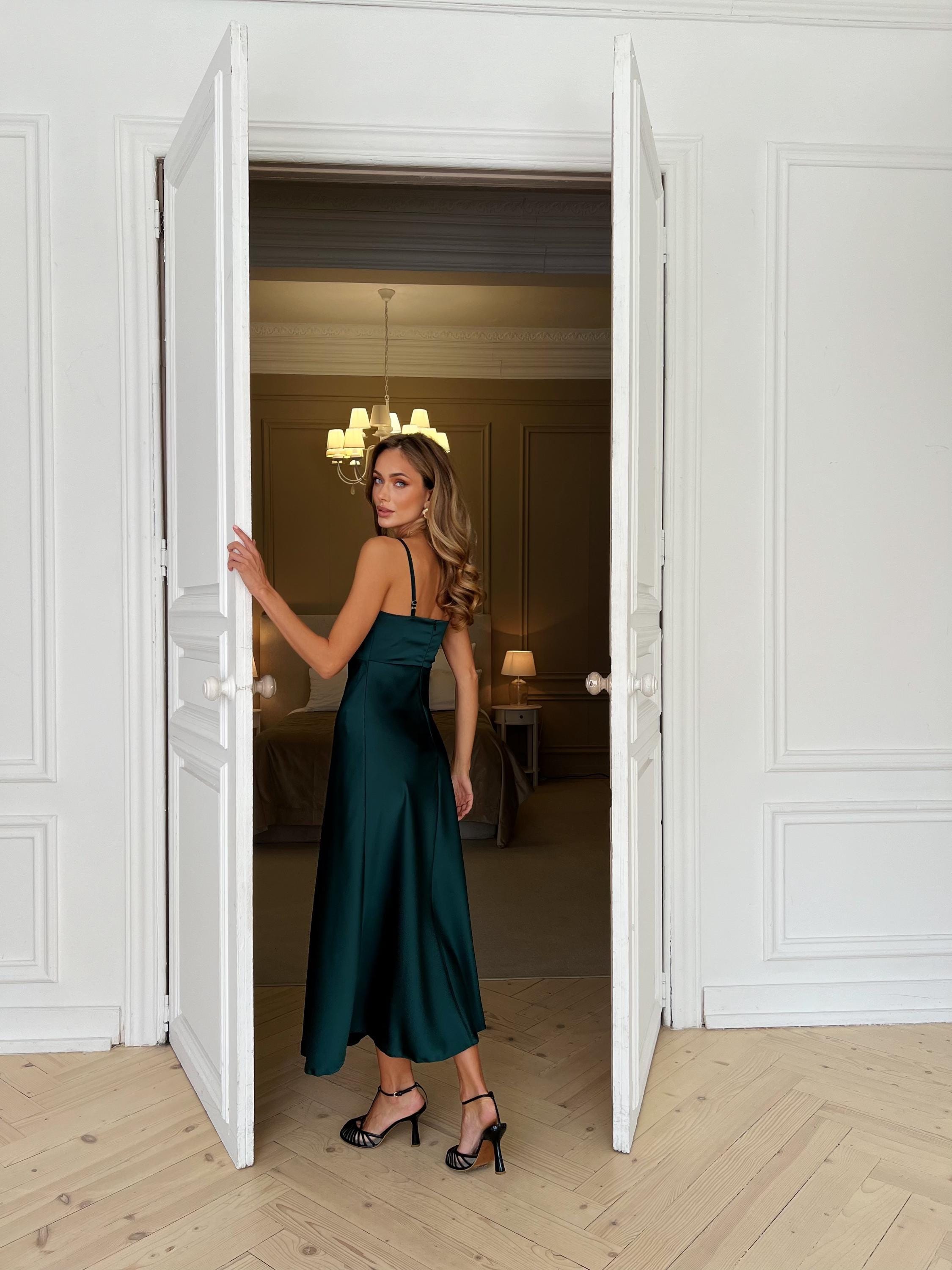 green emerald velvet dress Amazon.com: 2023 Summer Women Satin Slip Dress Female Solid Sexy Backless  Satin Silk Long Evening Party Dresses Green Brown (Color : Green, Size :  Small) : Clothing, Shoes & Jewelry
