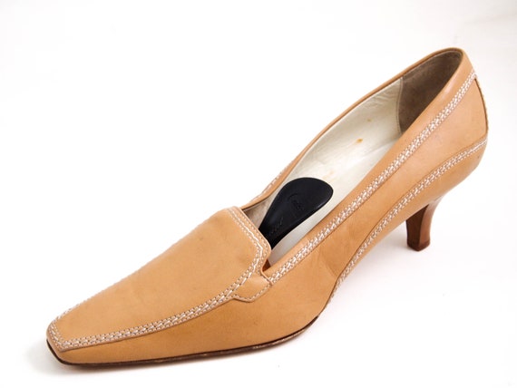 Tod's Med Heel Pumps