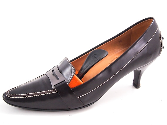 Tod's Medium Heel Pumps