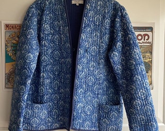 Chaqueta Kantha acolchada de algodón con estampado de bloques azules talla 12