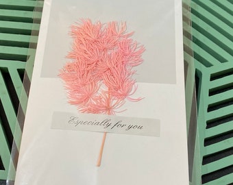 Dried flower pretty looking personlised greeting cards, for family and friends, ideal for occasions, birthdays etc.