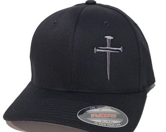 Cappellino FlexFit nero 2XL XXL TAGLIA FORTE con croce cristiana ricamata a tre chiodi 6277