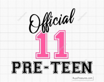 Könnte beinhalten: Offizielles Pre-Teen-Grafik mit der Zahl 11 in Pink mit weißem Umriss. Der Text ist in Schwarz mit weißem Umriss.