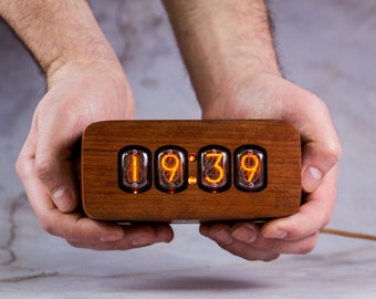 Nixie tube clock made of premium Merbau wood and brass / Personalized gift!