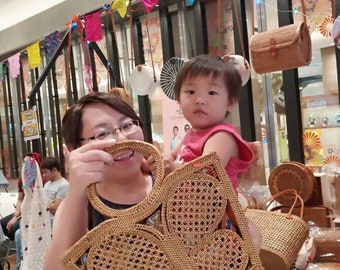 Bolso de mimbre de mariposa hecho a mano, hermoso tejido a mano, regalo único para cualquier ocasión, adorno navideño, vida ecológica natural