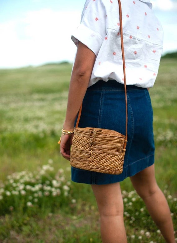 Rattan Basket Bag Special Handmade Rattan Crossbody Bag Like No Others Unique With Sweet Closure Christmas Birthday Thanksgiving Gift Etsy