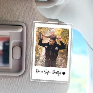 お父さんの写真入り車用バイザークリップ、お父さんやおじいちゃんへの父の日ギフト、お父さんの写真入りアクリル製バイザークリップ、安全運転用サンバイザー、新米パパへのギフト
