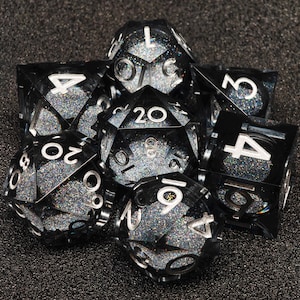 Liquid Core DnD Würfel Set, Resin Würfel Set, Einzigartiges Würfelset für DnD Geschenke, Sharp Edge Würfel, Rollenspiel
