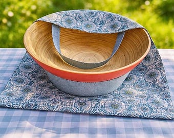 Blue pie carrier – “WOMBY” graphic design – Handmade flat carrier