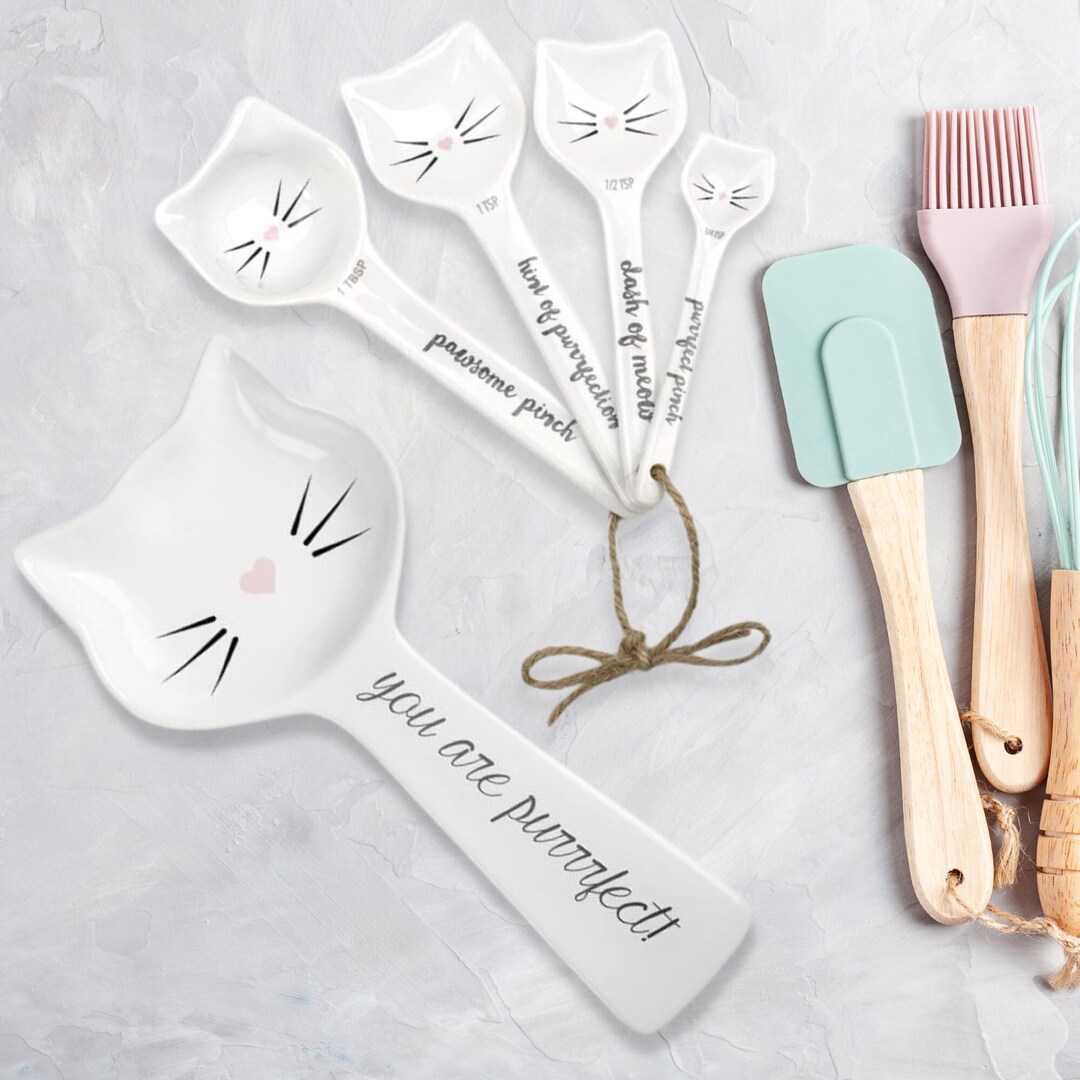 Votum Ceramic Measuring Spoons Set - Adorable Cat Shaped Stackable Spoons with Hand Painted Details - 4 Piece Set: 1 Tbsp, 1 tsp, 1/2 TSP & 1/4 TSP