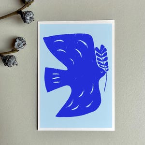 Natale/Buon Natale/Inverno/Avvento/Illustrazione/Cartolina/Biglietto d'auguri/Auguri di Natale/Albero di Natale/Fungo/Colomba/Pace