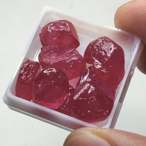 Natural Ruby Raw Size 8 MM To 10.5 MM Weight 67.95 Cts Red Pink Colour Ruby Raw, Genuine Ruby Rough Red Ruby Crystal Raw For Any Jewelry